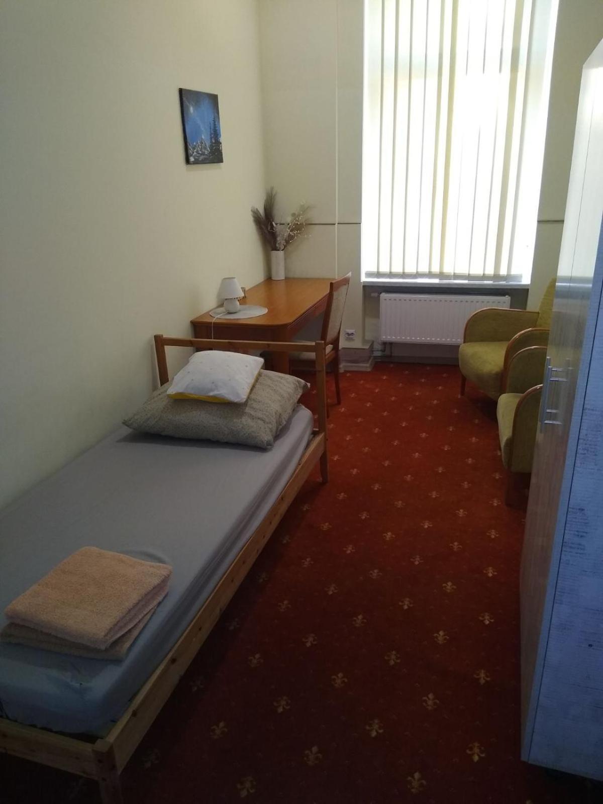 Hostel Kwadrans Gliwice Exterior photo