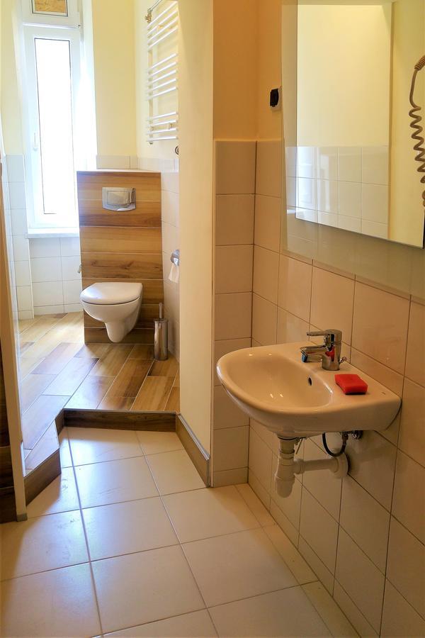 Hostel Kwadrans Gliwice Exterior photo
